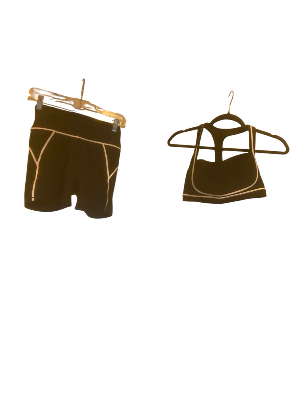 NWT Vuori All The Feels Linework Shorts Matching bra BLACK/WHITE Size Small